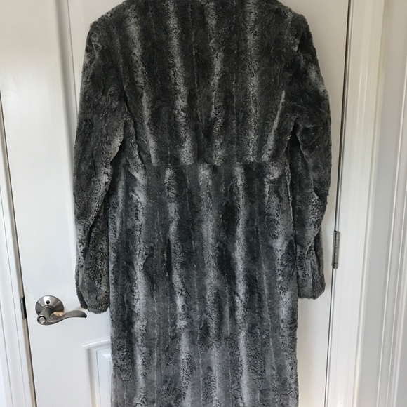 Vintage Karen Millen faux fur coat PRICE DROP!!!! - Picture 8 of 9